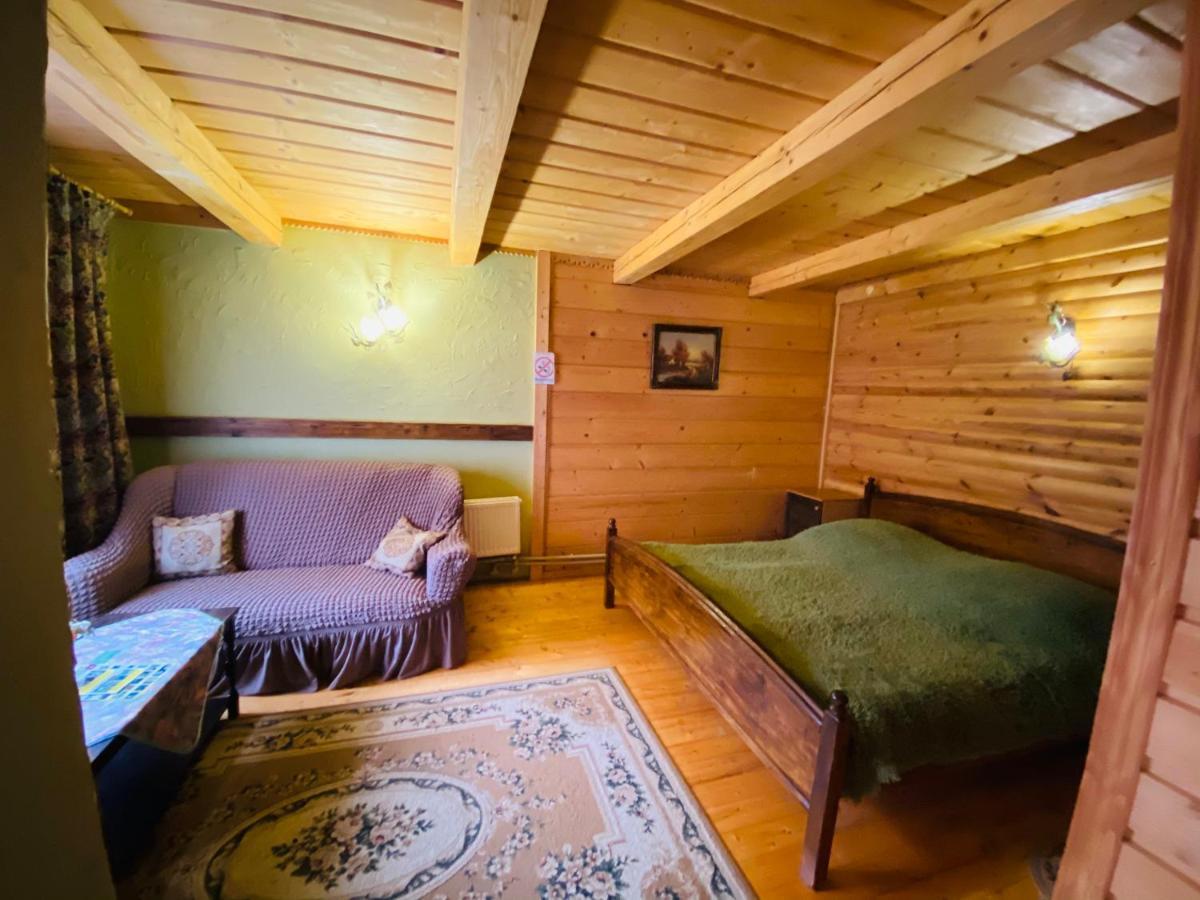 Садиба "У Чубчика" Hotel Yaremche Luaran gambar